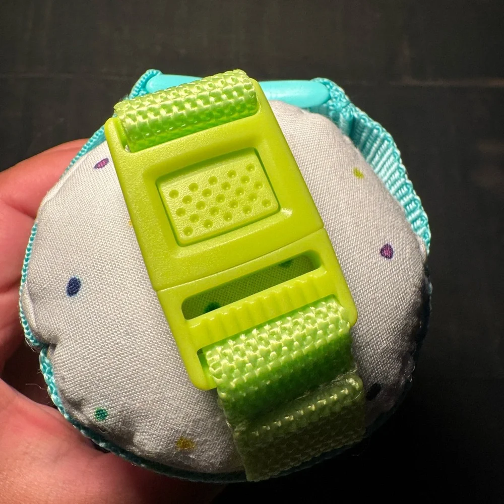 Lovevery The Buckle Barrel Toy